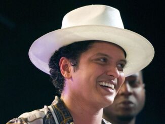 Pop singer Bruno Mars is one of a long list of Latin artists nominated for the MTV Video Music Awards. (Ron Sachs–Pool/Getty Images)